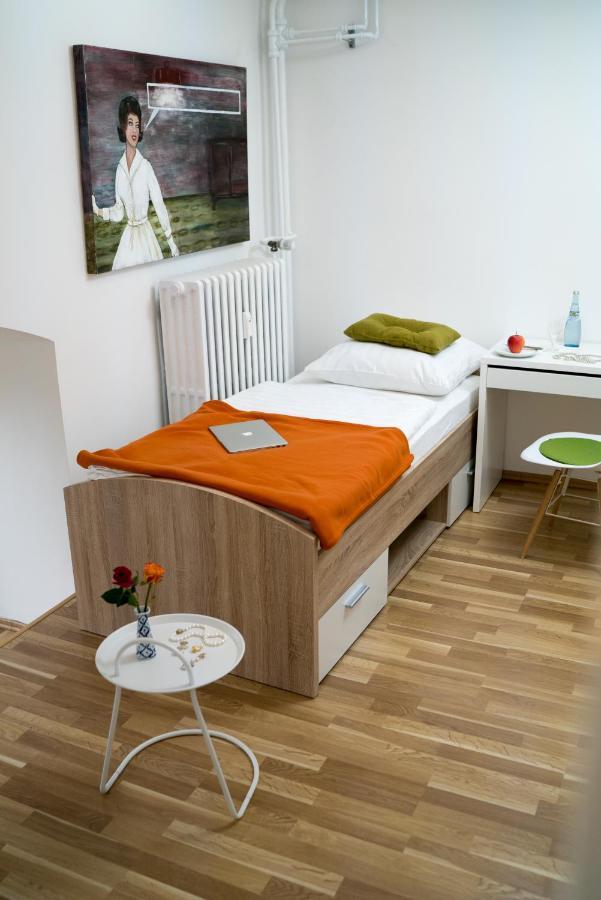 Biohotel Schloss Kirchberg Kirchberg an der Jagst Buitenkant foto